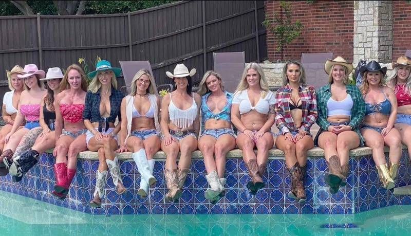 FitWifeJewels – HotWifeTour Cowgirl Orgy Uncut Video Leaked