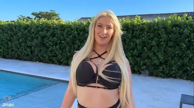 Sophia Isabella & Jmac – Fucking Busty British Babe Poolside Video Leaked