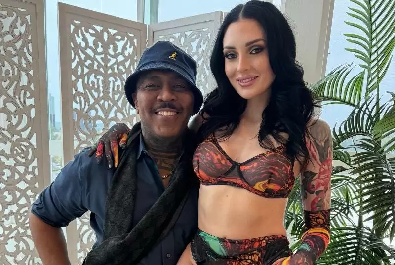 Charlotte Sins – New Sextape with Dredd Video Leaked